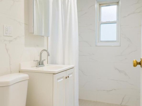 73-60 198th Street, Fresh Meadows NY 11366