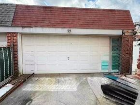 73-60 198th Street, Fresh Meadows NY 11366