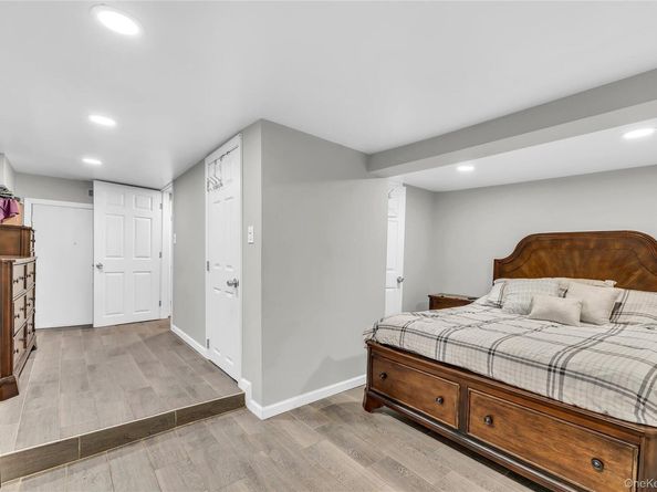 74 Weichers Avenue, Ronkonkoma NY 11779