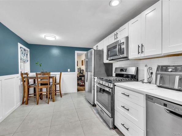 74 Weichers Avenue, Ronkonkoma NY 11779