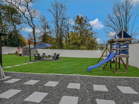 425 Blue Point Road, Farmingville NY 11738