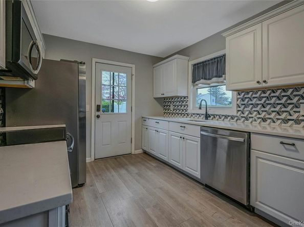 425 Blue Point Road, Farmingville NY 11738