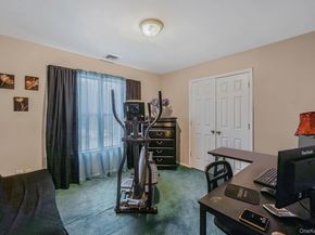 9 Paddock Lane, Medford NY 11763