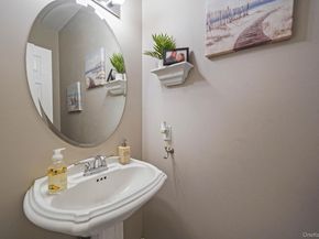 9 Paddock Lane, Medford NY 11763