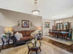 9 Paddock Lane, Medford NY 11763