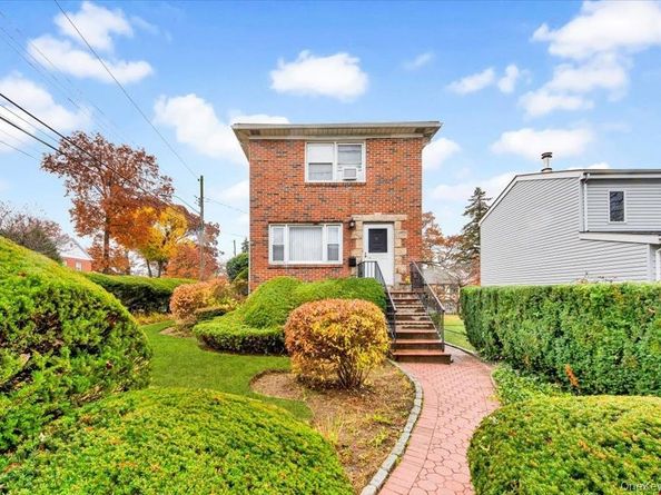 16 Rigby Street, Yonkers NY 10704