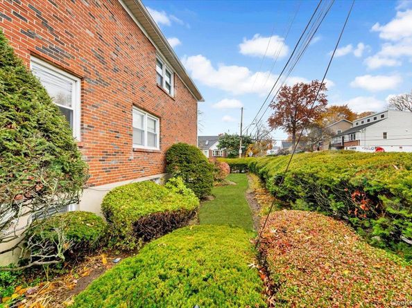 16 Rigby Street, Yonkers NY 10704