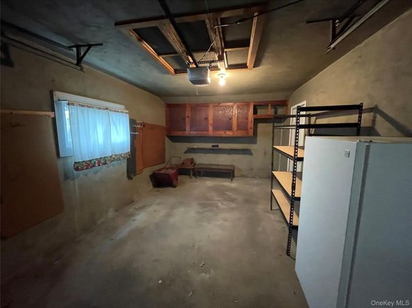 335 Alfred Street, North Babylon NY 11703