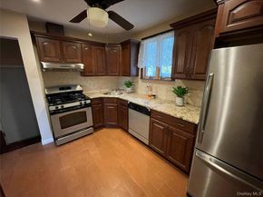 335 Alfred Street, North Babylon NY 11703