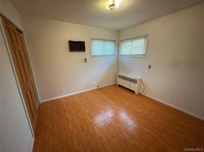 335 Alfred Street, North Babylon NY 11703