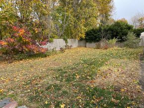 335 Alfred Street, North Babylon NY 11703