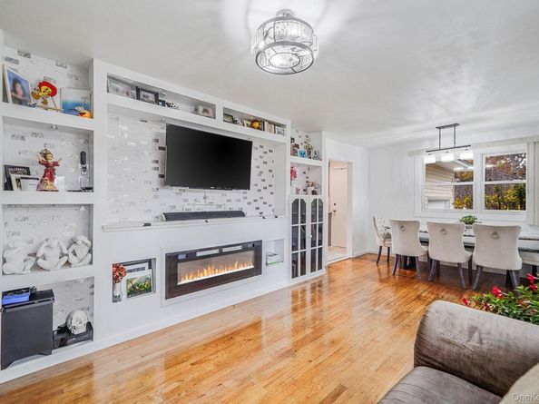 307 Jefferson Drive, Mastic Beach NY 11951