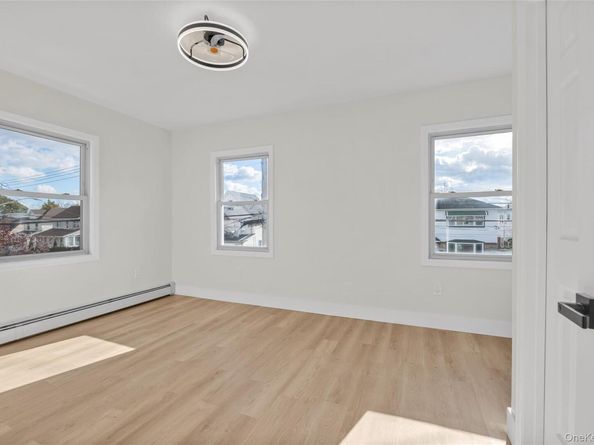 220-27 134th Road, Springfield Gardens NY 11413