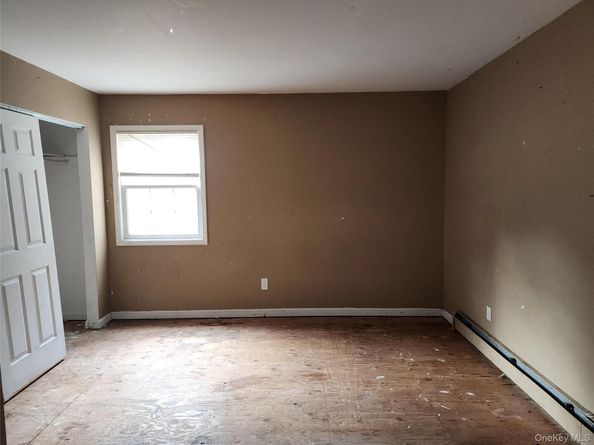 33 Wood Avenue, Mastic NY 11950