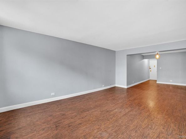 4295 Webster Avenue 1D, Bronx NY 10470