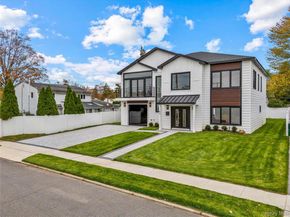 48 Martin Lane, Westbury NY 11590