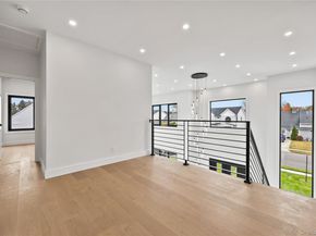 48 Martin Lane, Westbury NY 11590