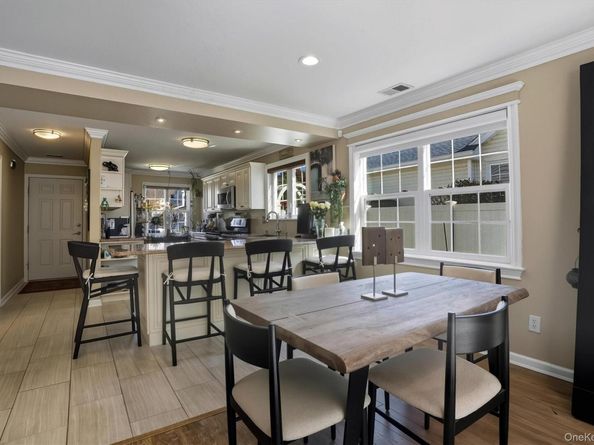 60 Herrels Circle, Melville NY 11747