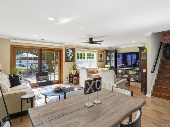 60 Herrels Circle, Melville NY 11747