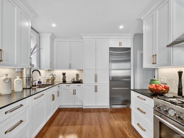 2247 mickle Avenue, Bronx NY 10469