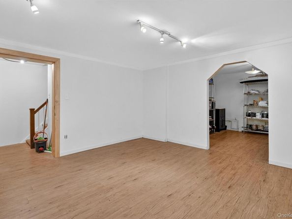 2247 mickle Avenue, Bronx NY 10469