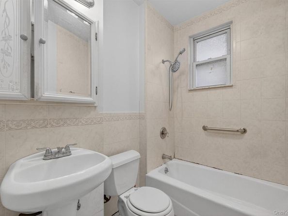 2247 mickle Avenue, Bronx NY 10469