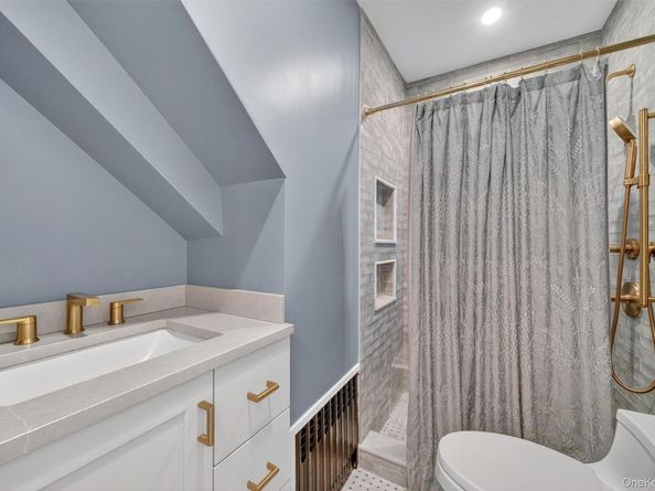 2247 mickle Avenue, Bronx NY 10469