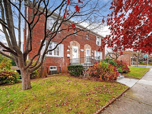 2247 mickle Avenue, Bronx NY 10469