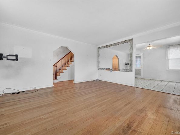 2247 mickle Avenue, Bronx NY 10469