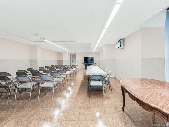 1966 Newbold Avenue 505, Bronx NY 10472