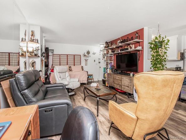 1966 Newbold Avenue 505, Bronx NY 10472