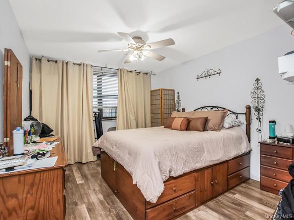 1966 Newbold Avenue 505, Bronx NY 10472