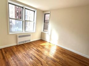 67-30 Clyde Street 4P, Forest Hills NY 11375