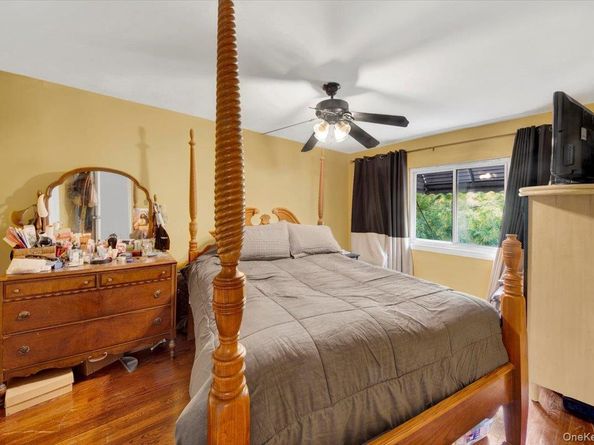 3302 Colden Avenue, Bronx NY 10469