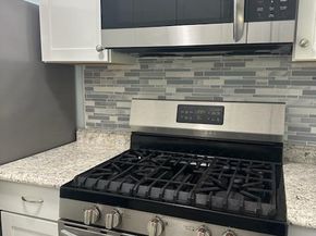 141 Edmunton Drive G18, North Babylon NY 11703