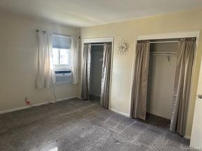 141 Edmunton Drive G18, North Babylon NY 11703