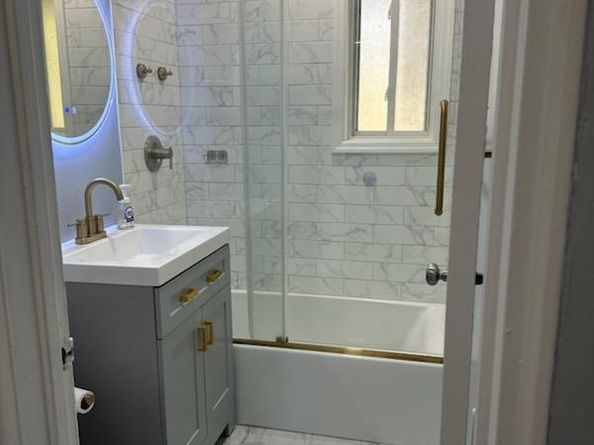 141 Edmunton Drive G18, North Babylon NY 11703