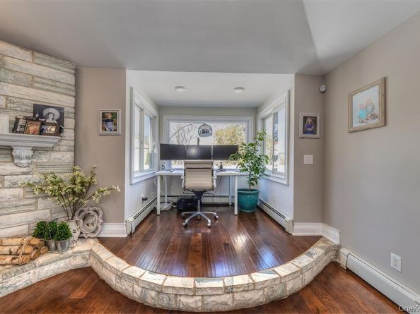 266 Thompson Avenue, Oceanside NY 11572