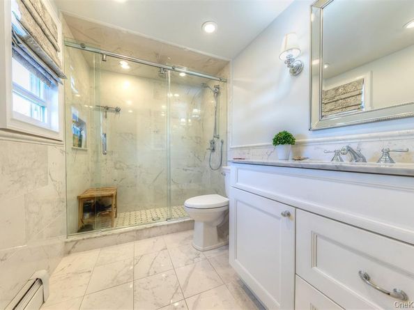 266 Thompson Avenue, Oceanside NY 11572