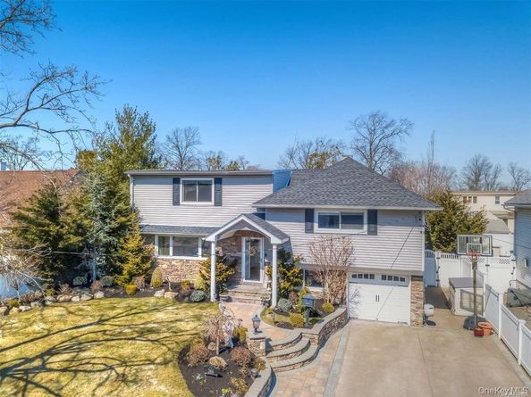 266 Thompson Avenue, Oceanside NY 11572