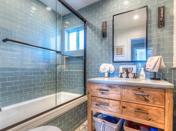 266 Thompson Avenue, Oceanside NY 11572