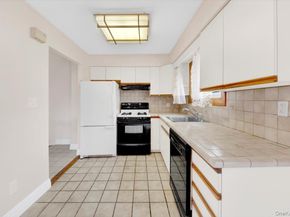 537A Ellsworth Avenue, Bronx NY 10465
