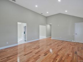 14 Clearview, Selden NY 11784