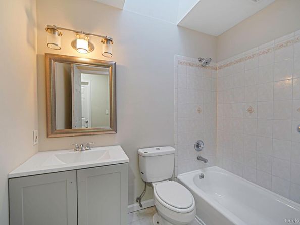 14 Clearview, Selden NY 11784