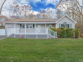 14 Clearview, Selden NY 11784