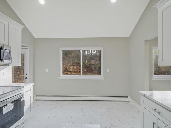 14 Clearview, Selden NY 11784