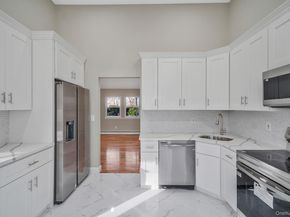 14 Clearview, Selden NY 11784