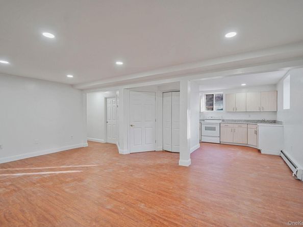 14 Clearview, Selden NY 11784