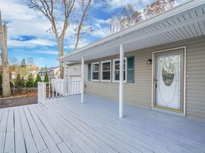 14 Clearview, Selden NY 11784