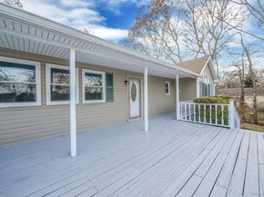 14 Clearview, Selden NY 11784